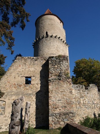 Tajemná zákoutí hradu Zvíkov (1)