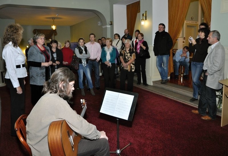 Vernisáž výstavy Blízká setkání v Městském divadle v Jablonci nad Nisou (23)