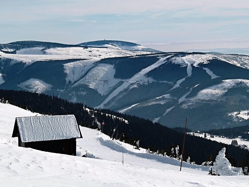 Ze Zlatého návrší - pohled na Černou horu