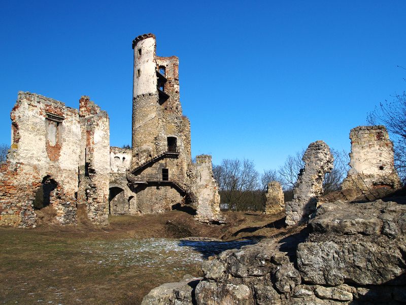 Zřícenina hradu Zvířetice (2)